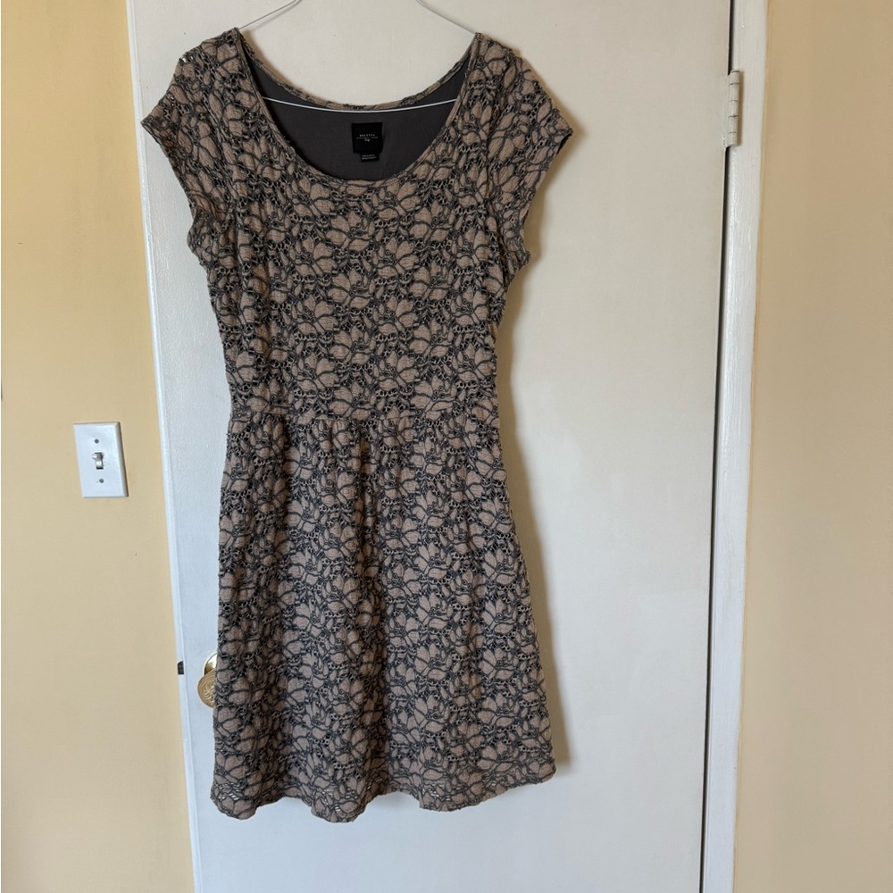 DELETTA dress - size L - Elastic waist- EUC - Anthropologie